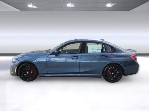 Used 2026 BMW 330i xDrive Sedan w/ M Sport Package AWD/4WD image 2