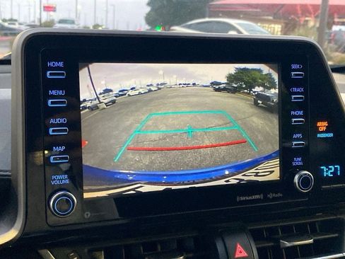 Used 2019 Toyota C-HR XLE image 21