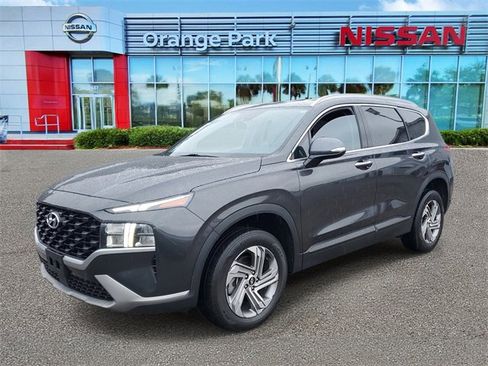 Used 2023 Hyundai Santa Fe SEL image 2