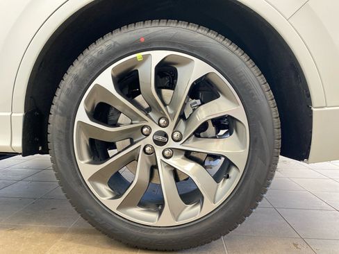 New 2026 Lincoln Aviator AWD image 23