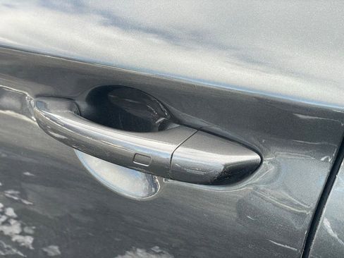 Used 2023 Genesis G70 3.3T w/ Sport Prestige Package image 30