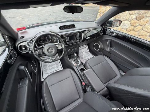 Used 2013 Volkswagen Beetle TDI FWD image 24
