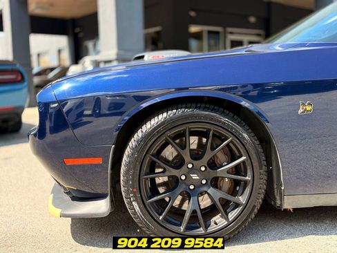Used 2017 Dodge Challenger R/T Scat Pack RWD image 15