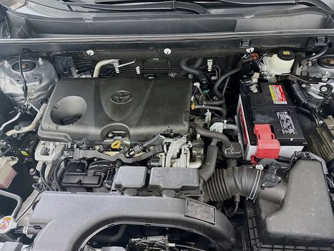 Certified 2020 Toyota RAV4 XLE Premium FWD image 30