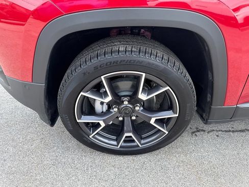 New 2026 Jeep Cherokee Overland w/ Trailer Tow Group AWD/4WD image 9