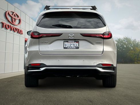 Used 2024 MAZDA CX-90 Plug-In Hybrid w/ Premium Pkg AWD/4WD image 4