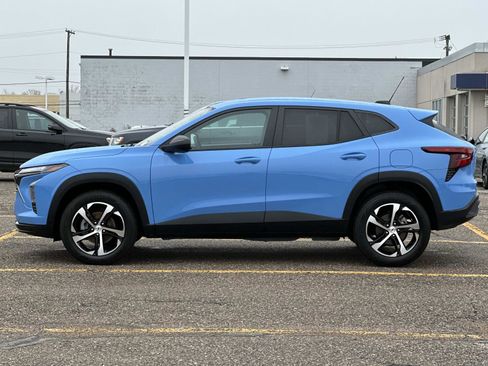 Certified 2024 Chevrolet Trax RS w/ Driver Confidence Package image 2