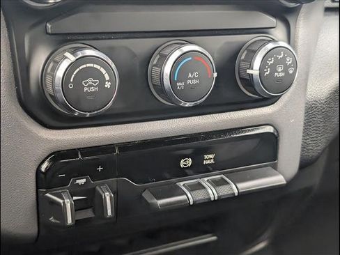 Used 2024 RAM 2500 Big Horn image 16