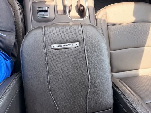 Used 2025 GMC Sierra 2500 Denali w/ Technology Package AWD/4WD image 20