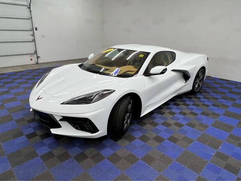 Used 2022 Chevrolet Corvette Stingray Premium Cpe w/ Engine Appearance Package image 14