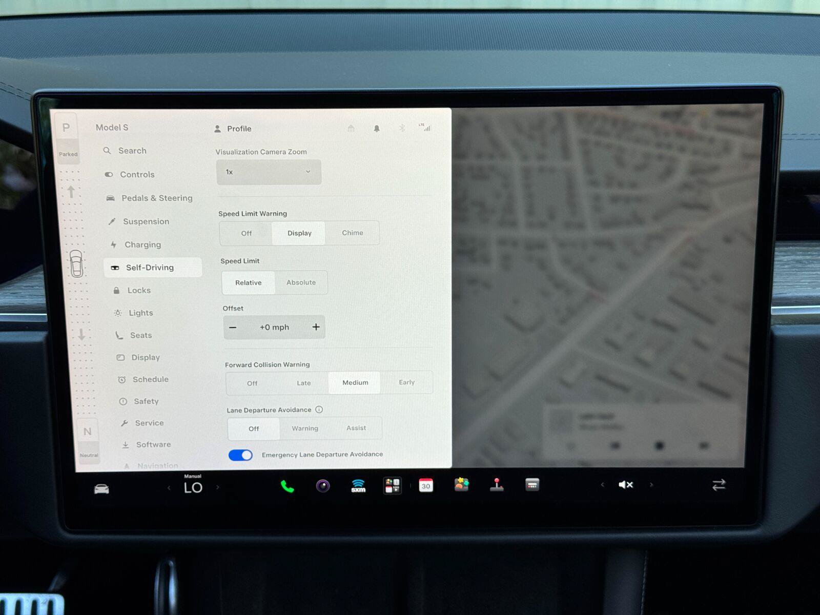 Used 2022 Tesla Model S AWD/4WD image 25