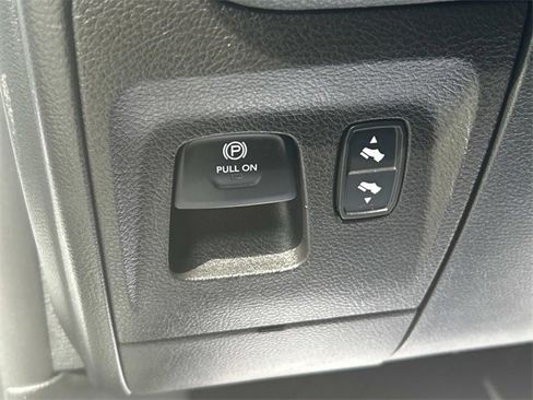 Used 2022 RAM 1500 Laramie image 22