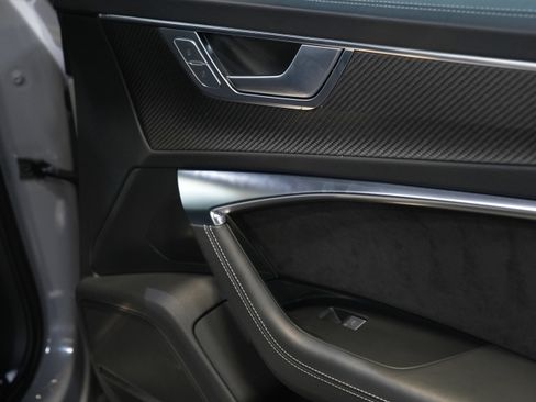 Used 2021 Audi RS 6 AVANT WAGON 4D image 27