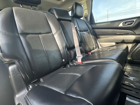 Used 2018 Nissan Pathfinder Platinum w/ Cargo Package image 44