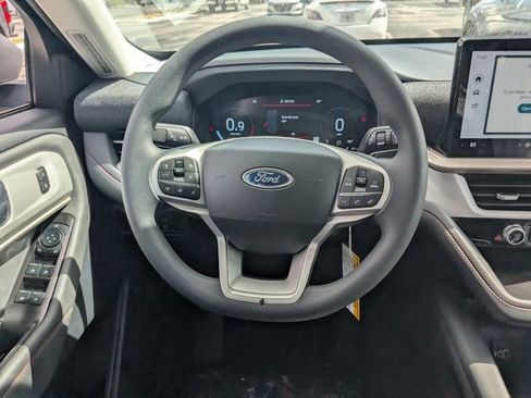 New 2026 Ford Explorer Active image 17
