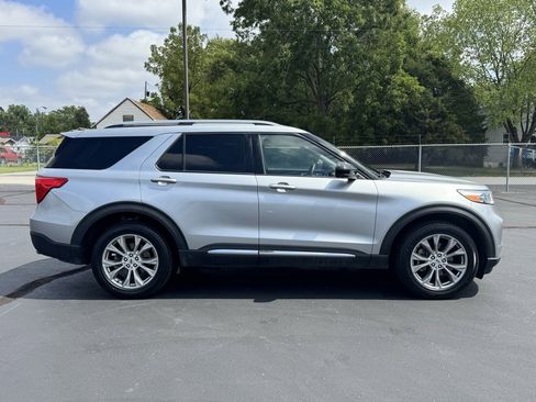 Used 2023 Ford Explorer Limited image 20