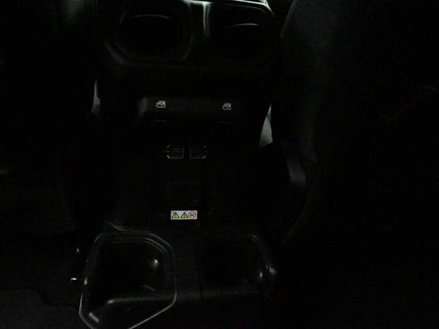 Used 2026 Jeep Gladiator Rubicon AWD/4WD image 24