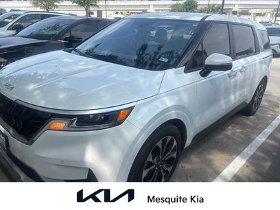 Used 2023 Kia Carnival EX