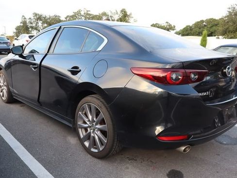 Used 2022 MAZDA MAZDA3 s FWD image 3
