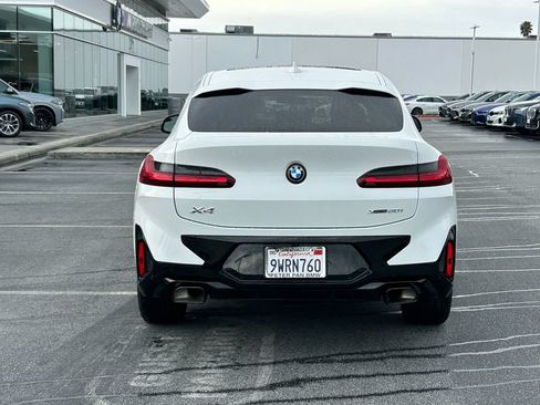 Used 2025 BMW X4 xDrive30i w/ M Sport Package AWD/4WD image 4