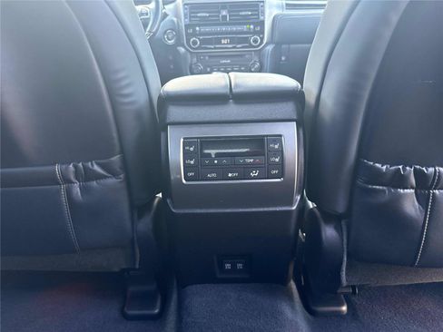 Used 2023 Lexus GX 460 Premium AWD/4WD image 27