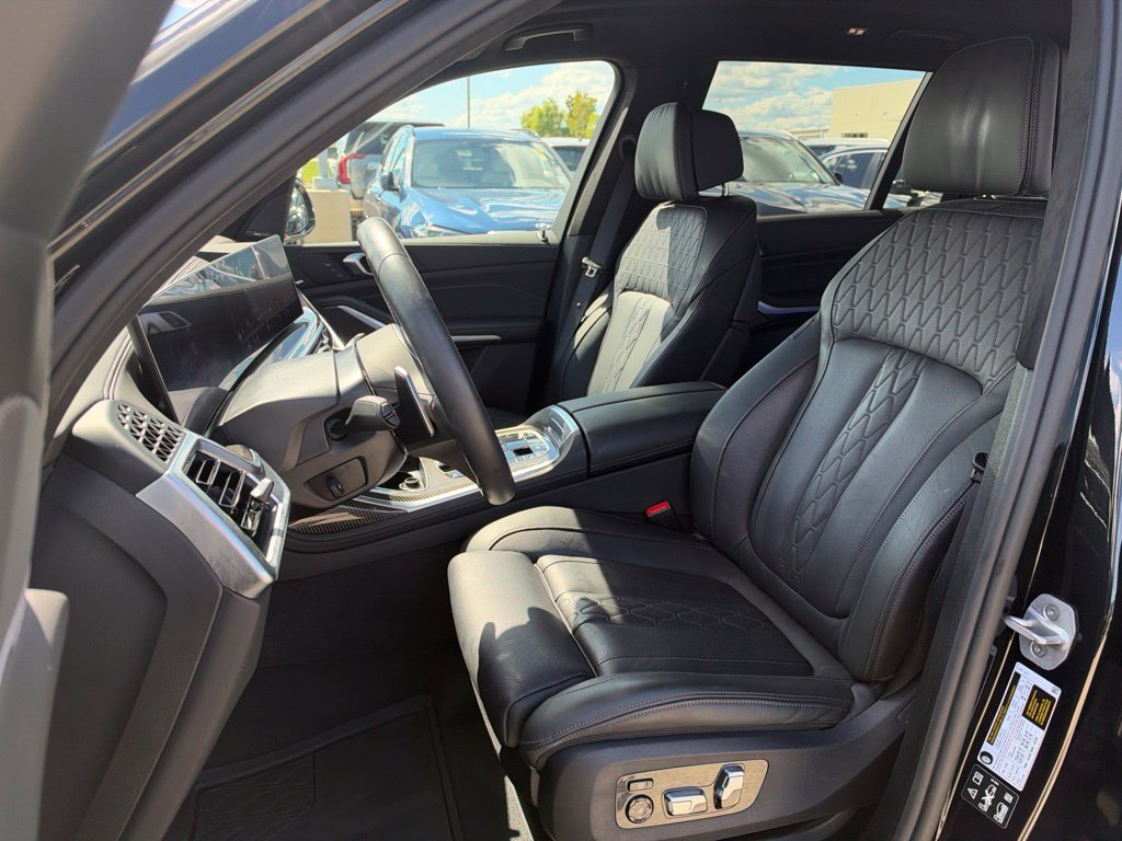 Certified 2026 BMW X7 M60i AWD/4WD image 13