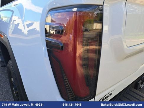 Used 2024 GMC Sierra 3500 AT4 image 36
