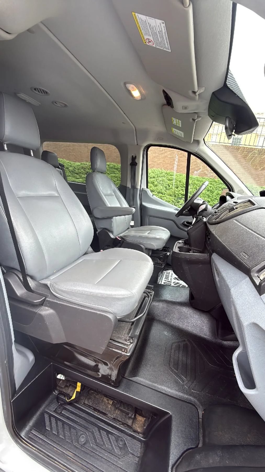 Used 2018 Ford Transit 350 XL RWD image 30