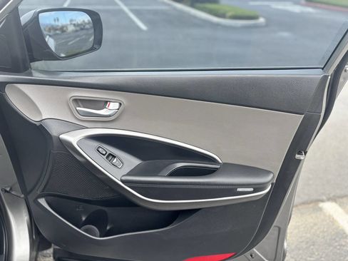 Used 2018 Hyundai Santa Fe Sport image 12