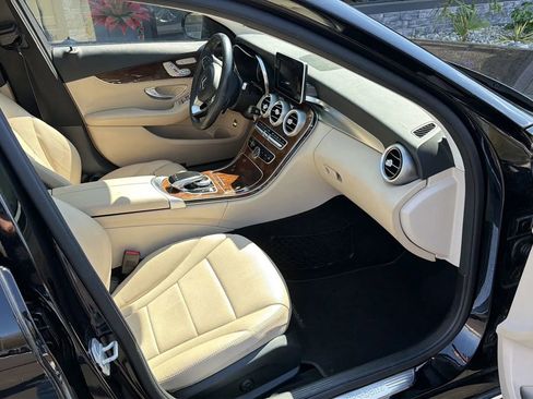 Used 2016 Mercedes-Benz C 300 4MATIC Sedan w/ Premium 1 Package image 9