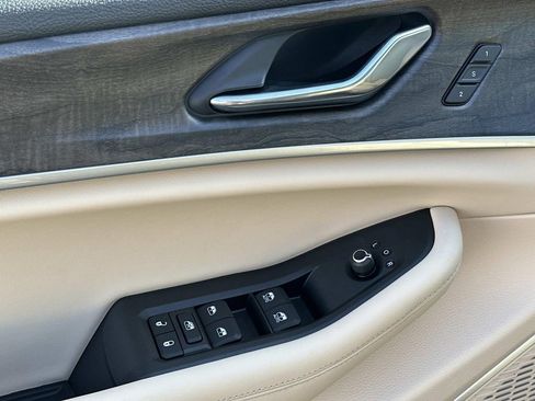 New 2026 Jeep Grand Cherokee Limited image 14