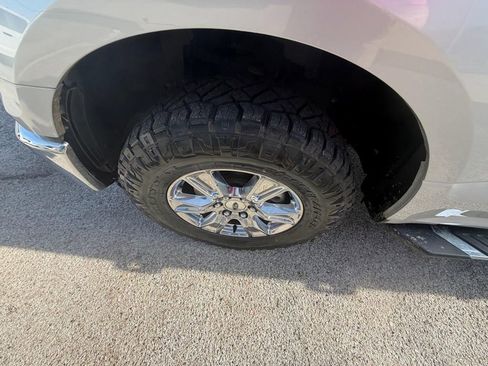 Used 2017 Ford F150 XLT w/ Equipment Group 301A Mid AWD/4WD image 10
