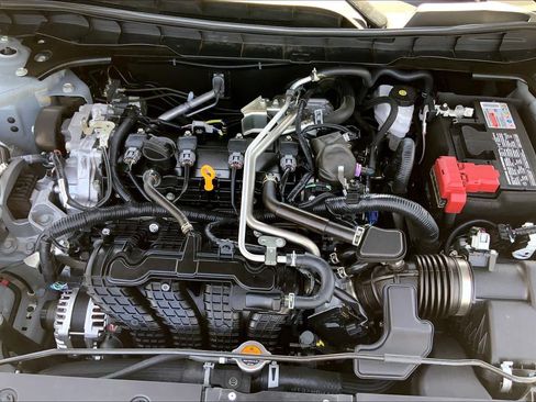 Used 2025 Nissan Altima 2.5 SV FWD image 32