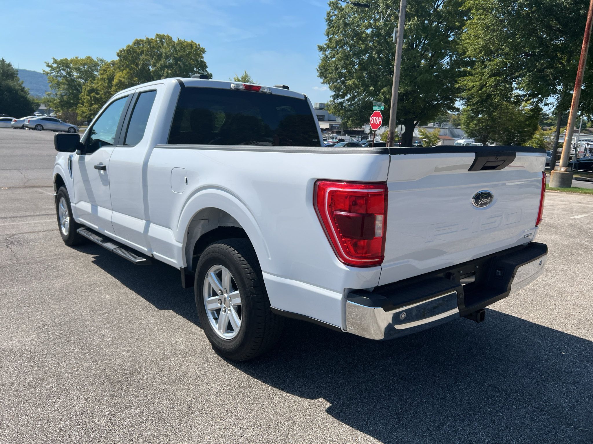 Used 2021 Ford F150 XLT RWD image 5