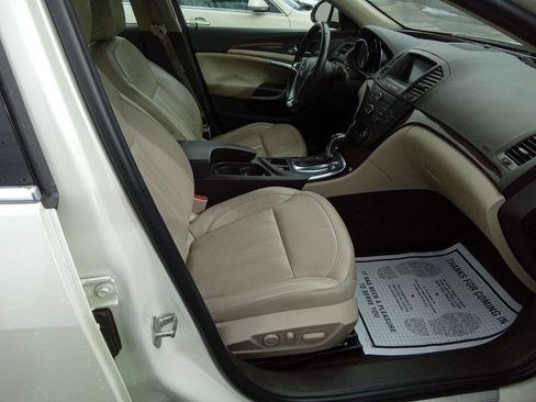 Used 2012 Buick Regal Premium image 3