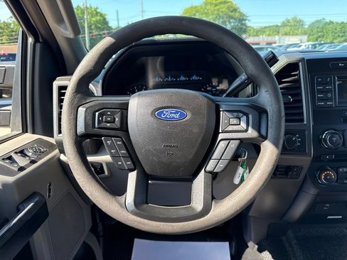 Used 2017 Ford F250 XL w/ Power Equipment Group AWD/4WD image 20