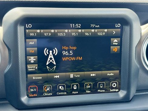 Used 2023 Jeep Wrangler Unlimited Rubicon 4xe AWD/4WD image 16