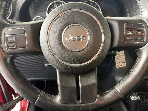 Used 2011 Jeep Wrangler Unlimited Sport image 16