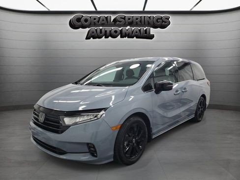 Certified 2024 Honda Odyssey Sport image 3