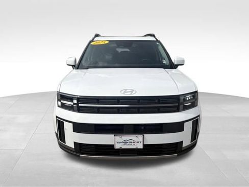 Used 2025 Hyundai Santa Fe Limited FWD image 7
