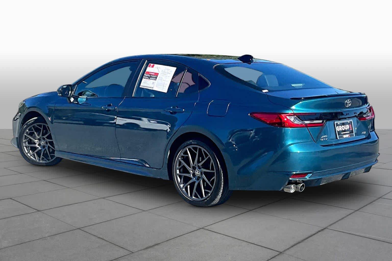 Used 2025 Toyota Camry XSE AWD/4WD image 12