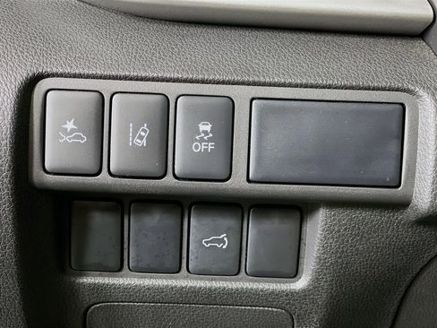 Used 2025 Mitsubishi Eclipse Cross SE image 17