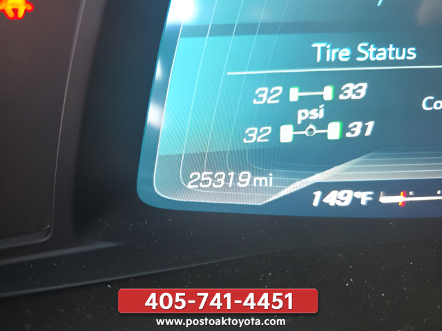 Used 2023 Chevrolet Corvette Stingray Preferred Cpe w/ Z51 Performance Package RWD image 23