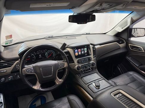 Used 2019 GMC Yukon XL Denali w/ Denali Ultimate Package AWD/4WD image 10