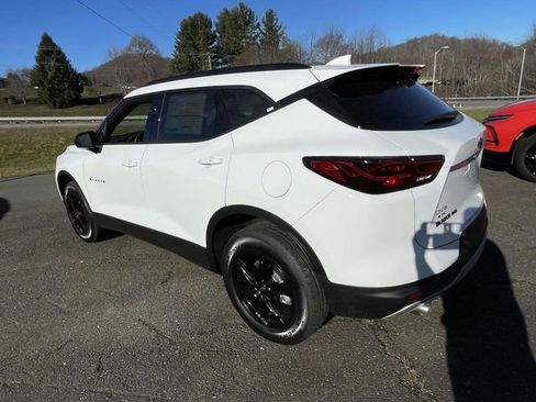 New 2026 Chevrolet Blazer LT w/ Convenience Package AWD/4WD image 5