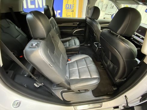Used 2024 Kia Telluride SX w/ Towing Package image 29