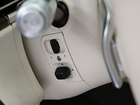 Used 2023 Mercedes-Benz S 580 4MATIC Sedan image 32