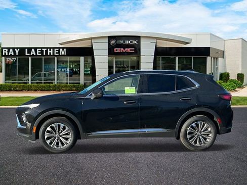 New 2025 Buick Envision Preferred image 2