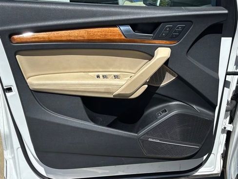 Used 2023 Audi Q5 2.0T Premium Plus AWD/4WD image 14