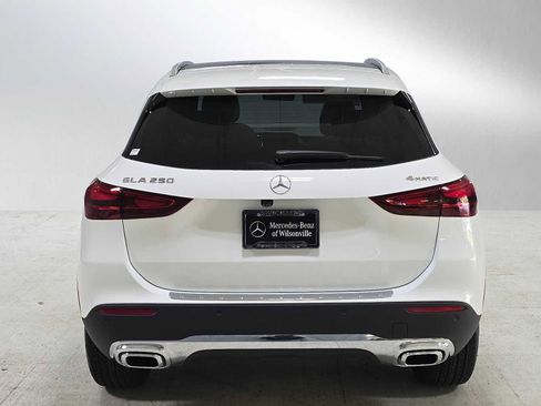 New 2026 Mercedes-Benz GLA 250 4MATIC image 4